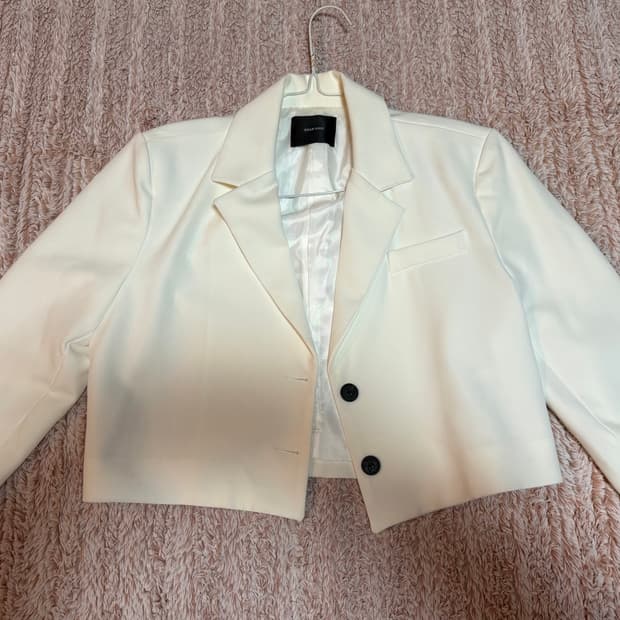 화이트 블레이져