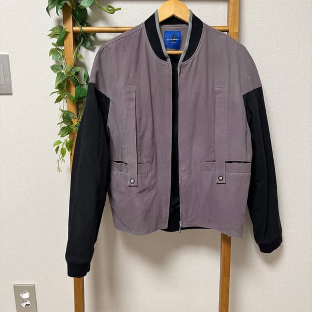 키코 코스타디노브 노발리스 봄버 S