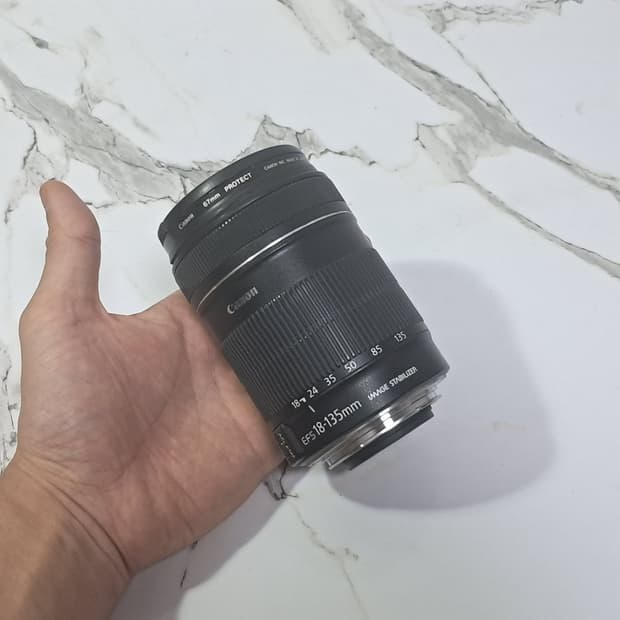 캐논 EF-S 18-135mm IS 줌렌즈 크롭바디용