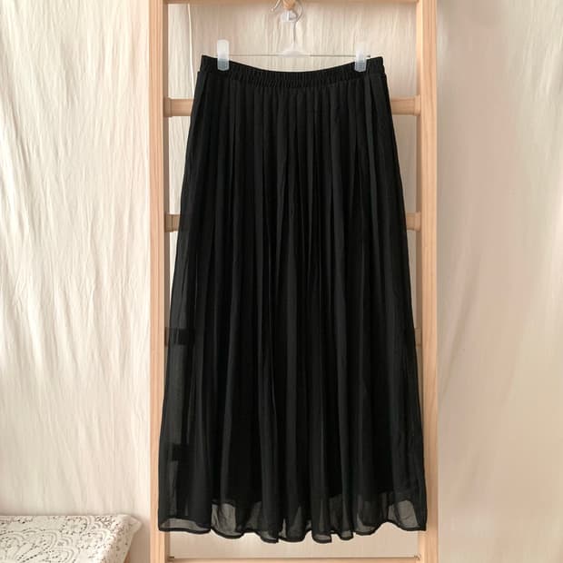 블랙 플리츠 롱스커트