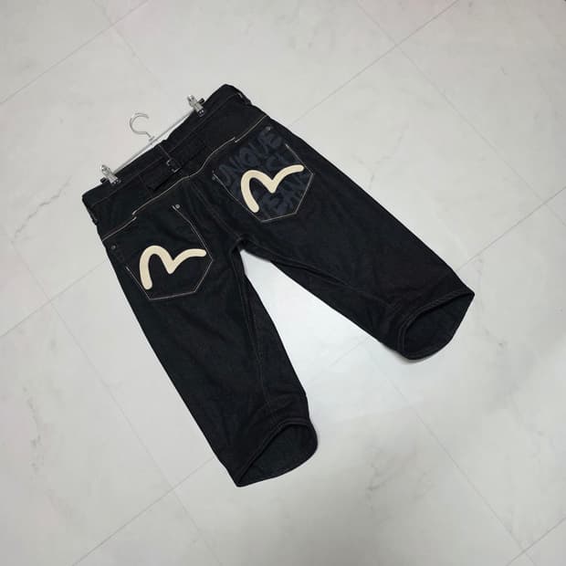 30 에비수 신치백 데님 카프리팬츠 7부 반바지