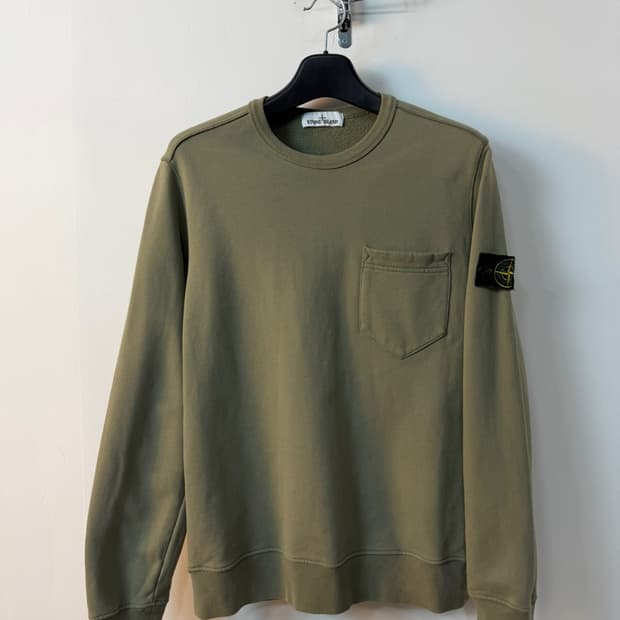 스톤 아일랜드 원포켓 와펜 맨투맨