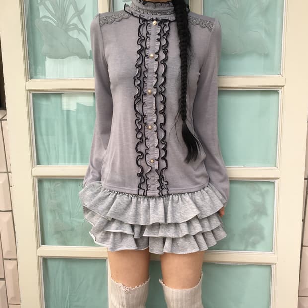 Axes femme high neck lace sleeve