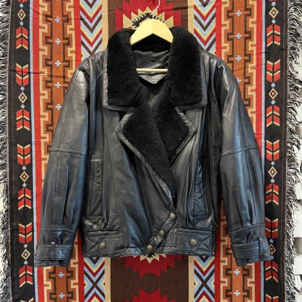 빈티지 양가죽 봄버 무스탕 자켓