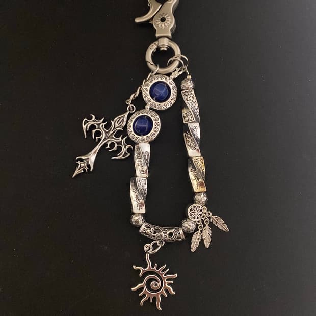 다크 에스닉 키링