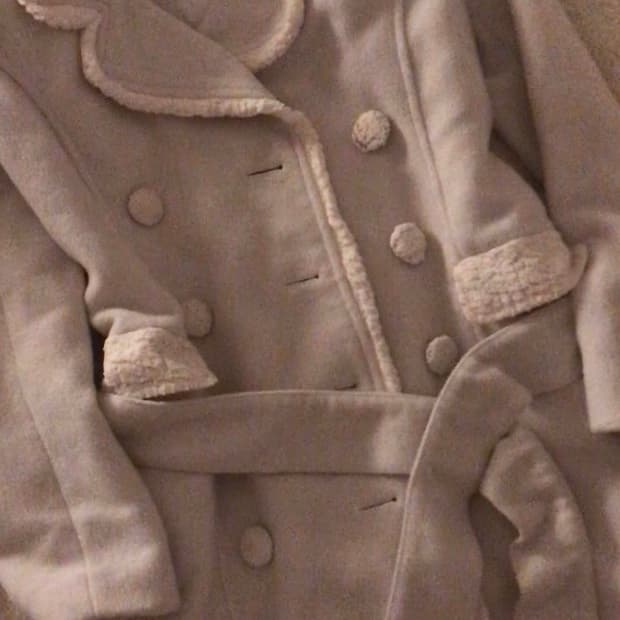 트랄라라 화이트 코트