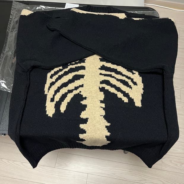Kapital 5G Wool Bone Crewneck 블랙 3 사이즈