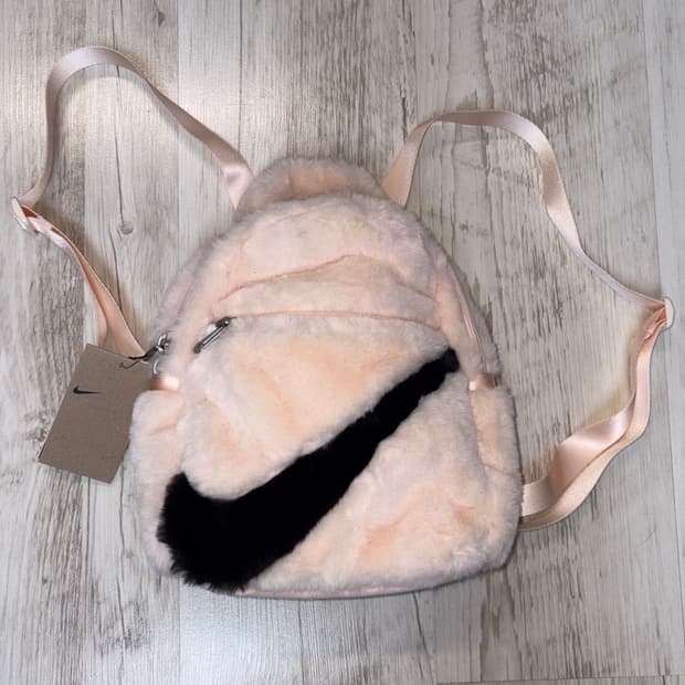 나이키 미니 퍼 백팩