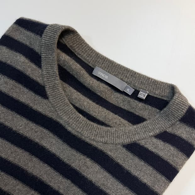 빈스 스트라이프 캐시미어 니트 