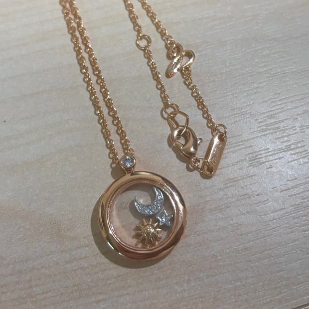 중고) 쇼파드 무빙다이아 해달별 참 로즈골드 목걸이