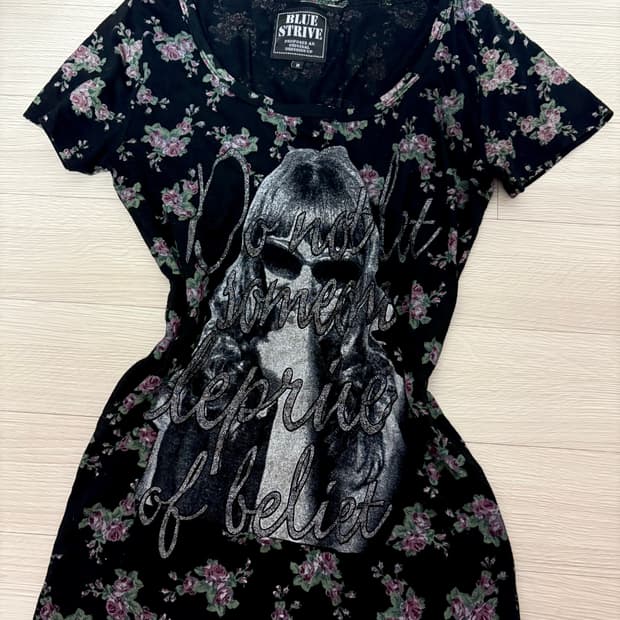 Blue strive 펑크 소녀 레터링 반팔티 락시크  y2k  빈티지