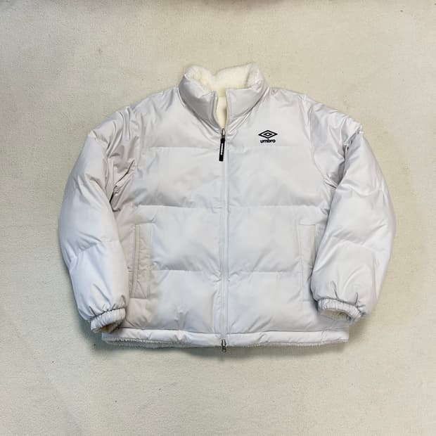 엄브로 리버시블 패딩