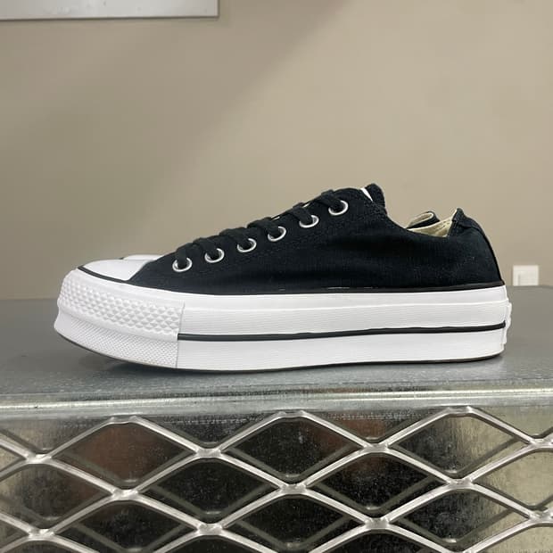 컨버스 척테일러 플랫폼 로우 240