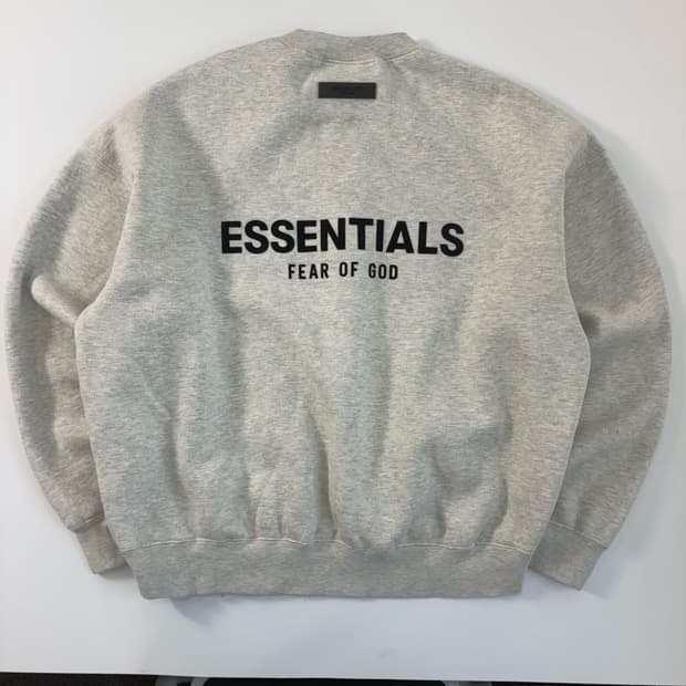 Essentials  에센셜스 스펠아웃 그레이 맨투맨 