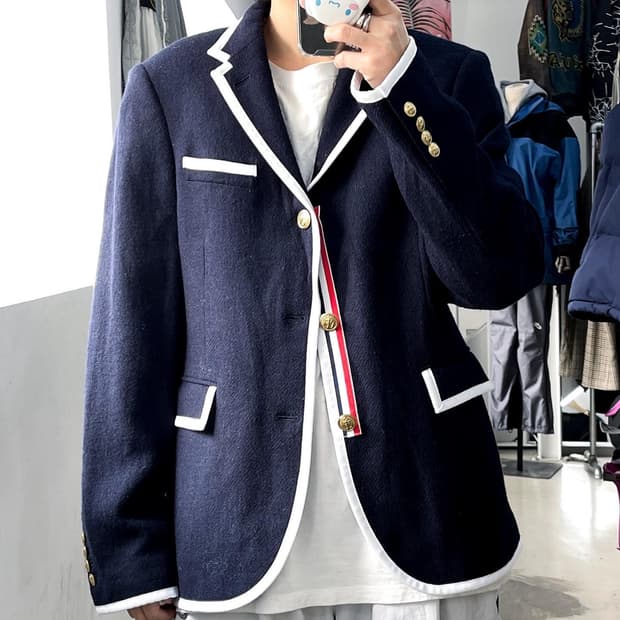 톰브라운X니만마커스 별주 파이핑 울블레이저