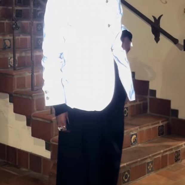 폴하든 빛을보았다(구함)