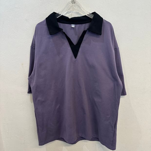 Vintage v neck tee