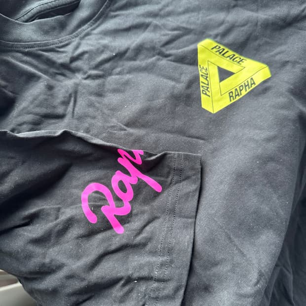PALACE RAPHA 콜라보 티셔츠 블랙