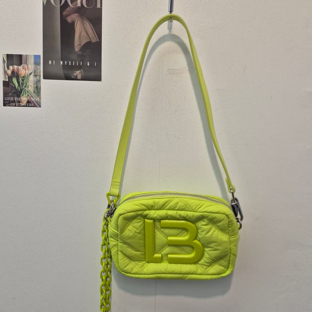 빔바이롤라 퀼팅 크로스백 네온 옐로우 색상