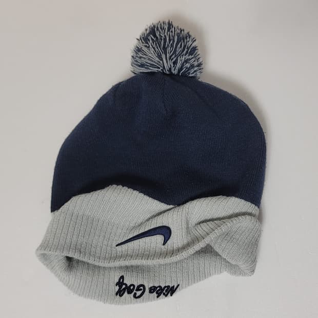 나이키 골프 양면 폼폼 비니 (네이비/그레이)