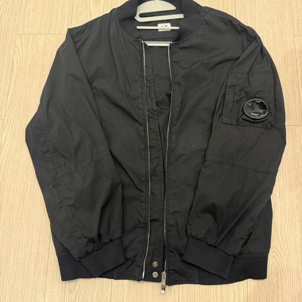 CP컴퍼니 바람막이 95