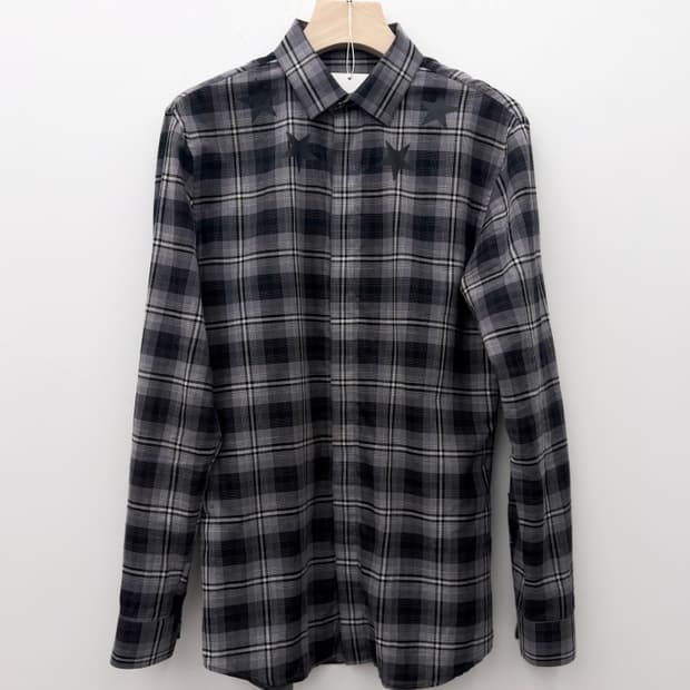 STAR GRAPHIC SHIRT