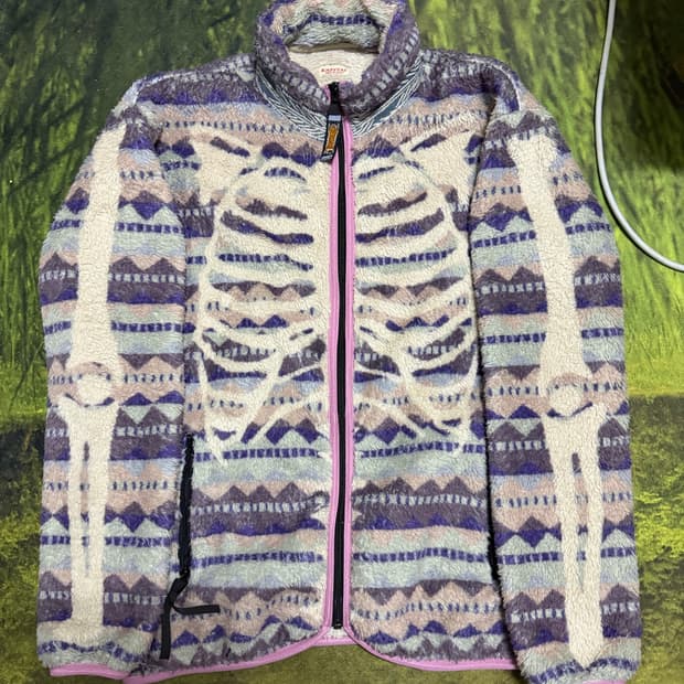 캐피탈 본 후리스 퍼플 3