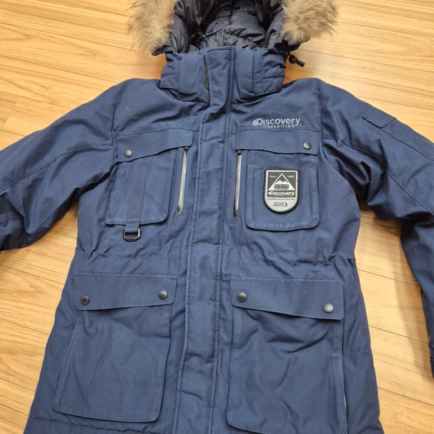 디스커버리 익스페디션 남성 패딩 네이비 색상입니다. 95 사이즈이고, 넉