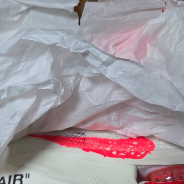 오프화이트 줌 베이퍼플라이