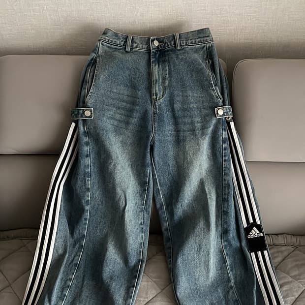 윤애나 아디다스 커스텀 청바지