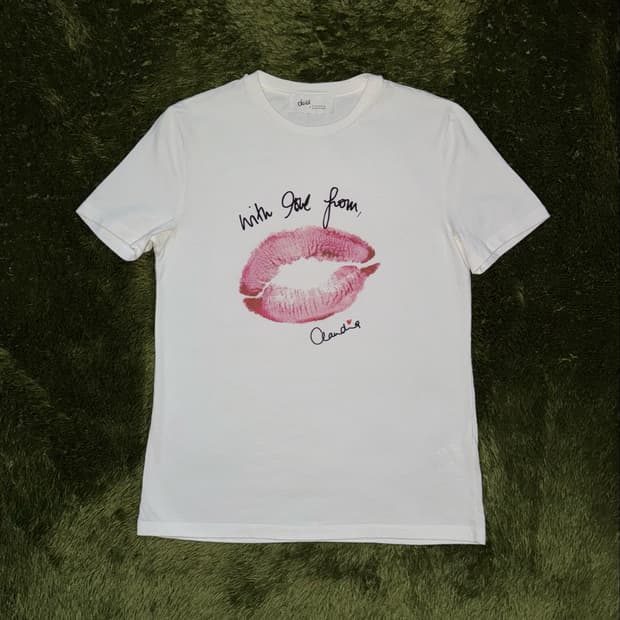 [S] Etre Cecile x Claudia Schiffer 립 티셔츠