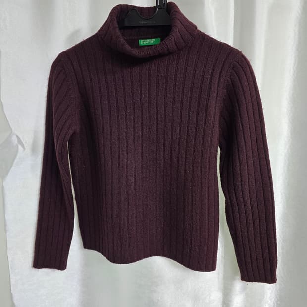 베네통 골지 터틀넥 니트 버건디 (1672)
