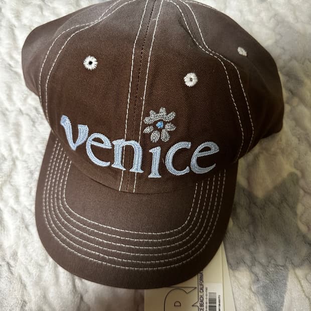 ERL 이알엘 / 베니스 볼 캡 / 브라운