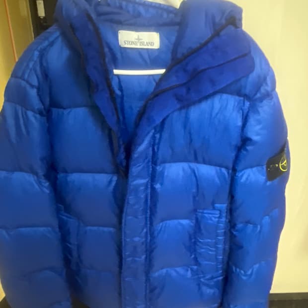 스톤 아일랜드 가먼트 다이드 26 gr x sqm_n  (L사이즈)