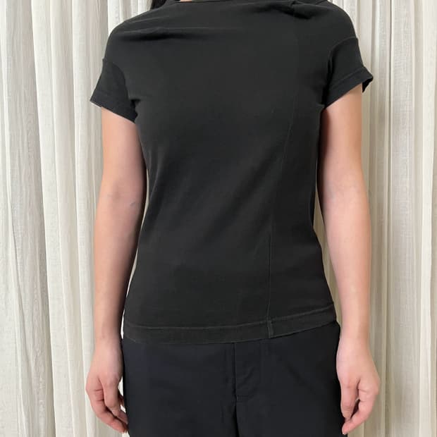 90s 꼼데가르송 비대칭 다트 티셔츠 comme des garcons