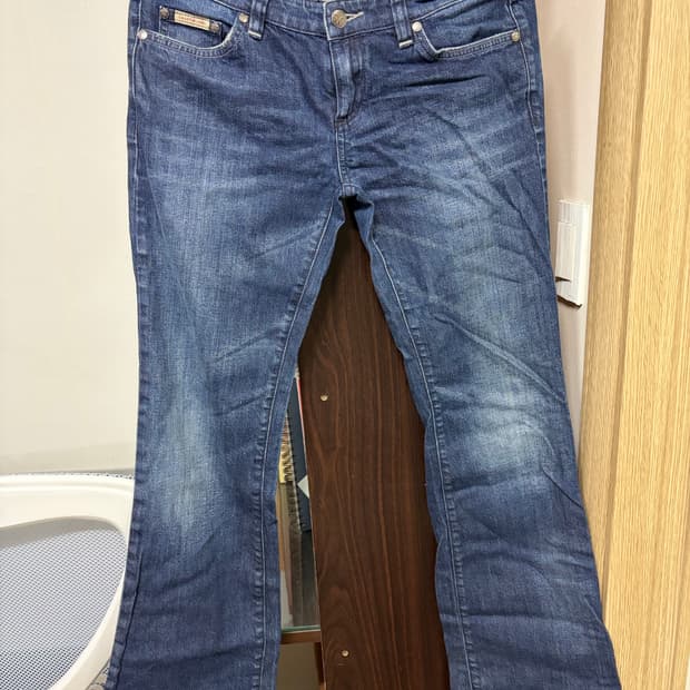 여자 캘빈클라인 부츠컷