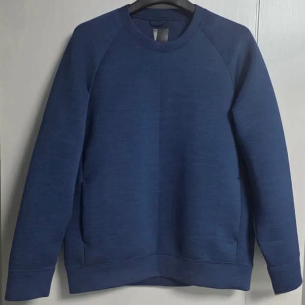 유니클로 드라이 맨투맨 L