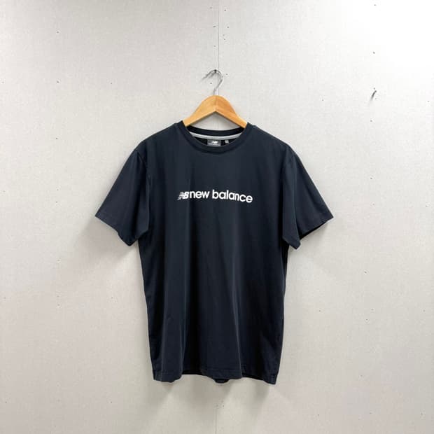 남성 100 L / 뉴발란스 반팔티