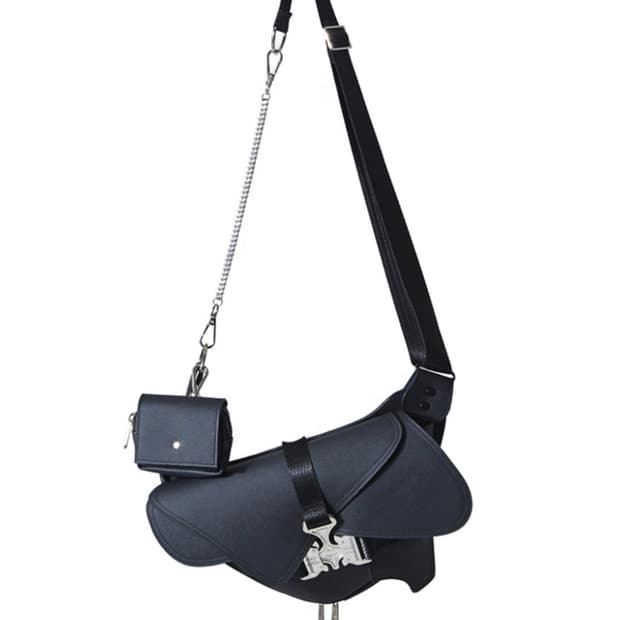 이우가마카라스 크로우 버클 백