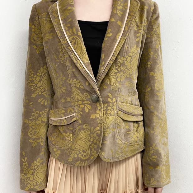 오리엔탈 벨벳 버튼 자켓