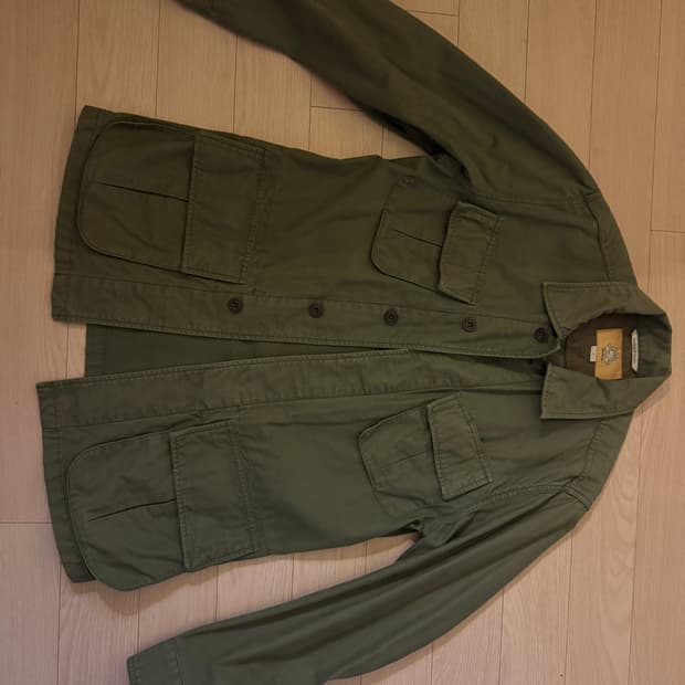 바스통 퍼티그 자켓 (small) 판매합니다.