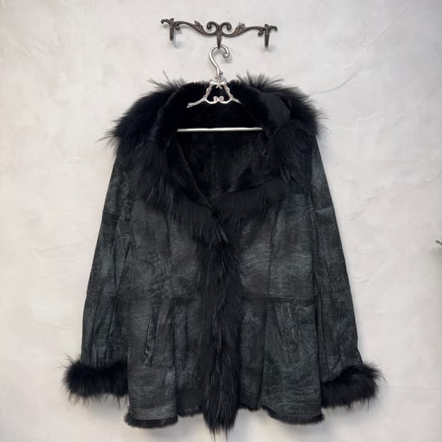 Charcoal tie dye rabbit fur trimmed 무스탕