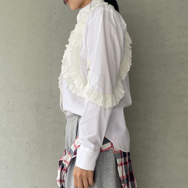 BURBERRY frill blouse