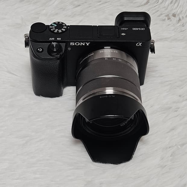 [민트] 소니 a6400 미러리스 카메라, 렌즈 2종,  디카