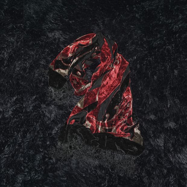 oriental velvet muffler 