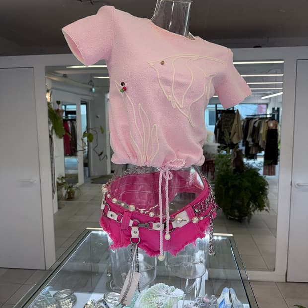 tropical fish top