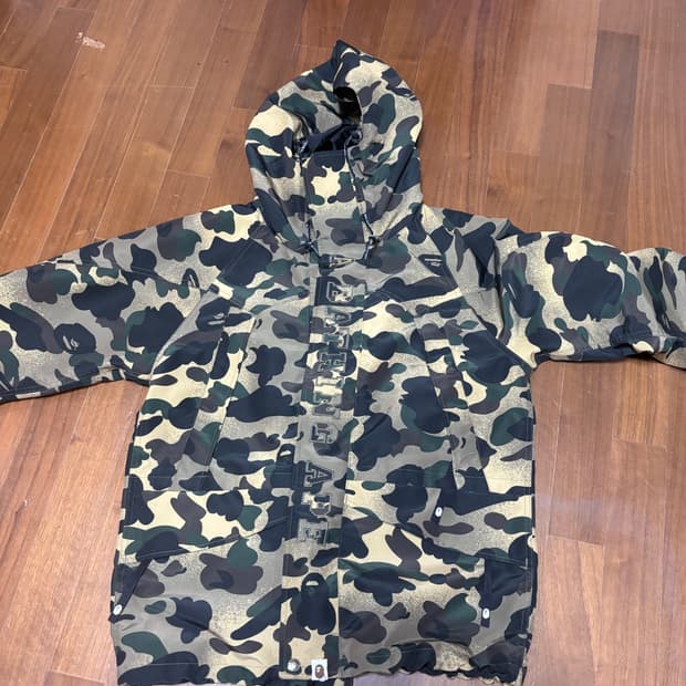 베이프 카모 자켓 