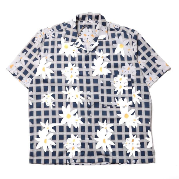 어반 리서치 Items by UrbanResearch Half shirt