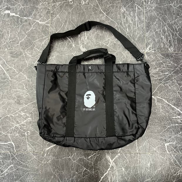 베이프 사루 도트백