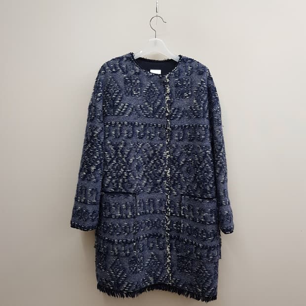 구호 kuho 자카드 패턴 라운드넥 트위드 롱 코트 85-94-160